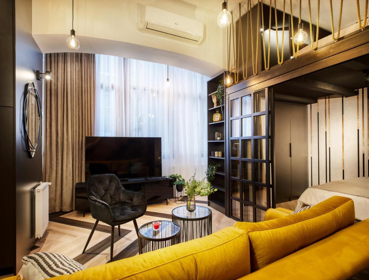 זאגרב Joseph Studio Apartment By Irundo מראה חיצוני תמונה